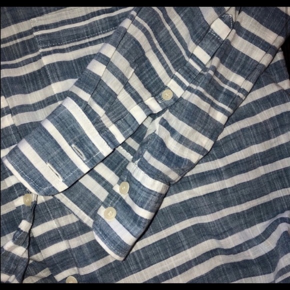 J. Crew Striped Gauze Boy Shirt size small - Picture 8 of 9